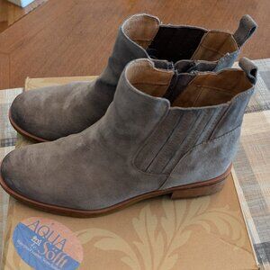 Sofft Bellis Pietra Grey Suede Leather Ankle Zip Boots